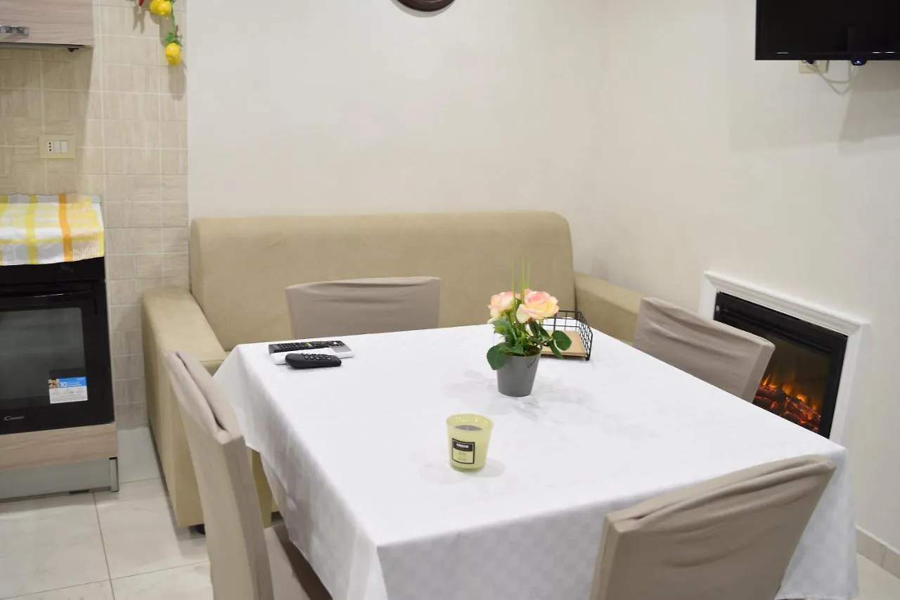 Nonnona House-Napoli Centro Apartment
